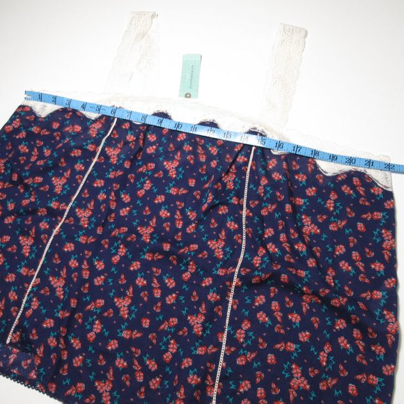 By Anthropologie Lace Trim Loungewear Top Blue Floral Print 1X - Picture 4 of 8